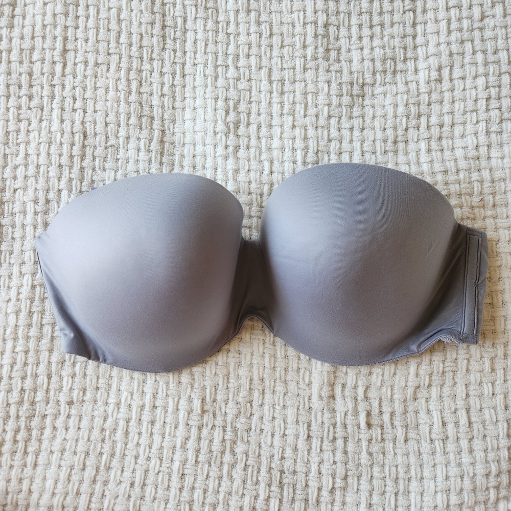 Victorias Secret Lightly Lined Smooth Strapless Bra